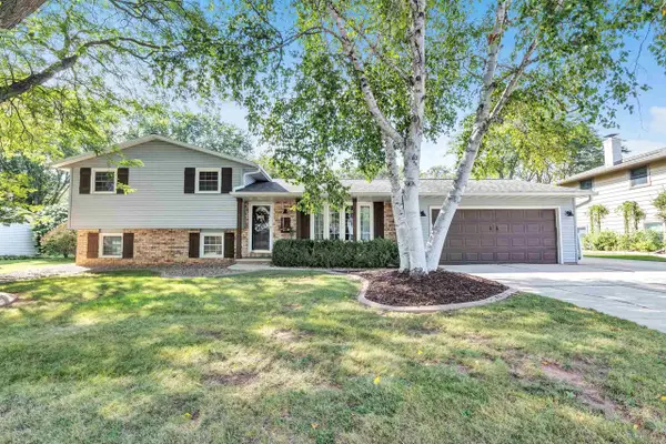 2824 OTTO COURT, Green Bay, WI 54313