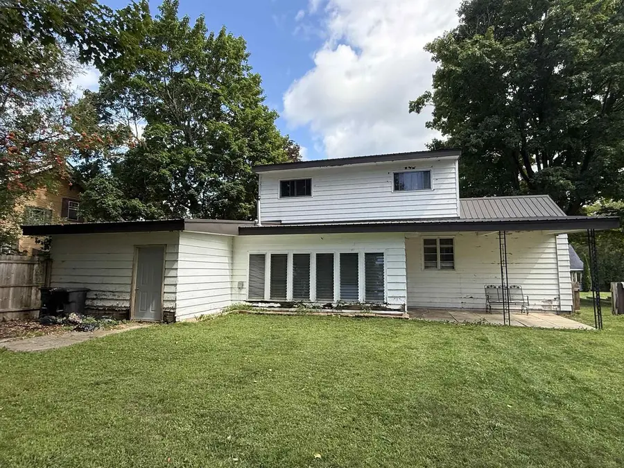 911 MAIN STREET, Gresham, WI 54128 - #2
