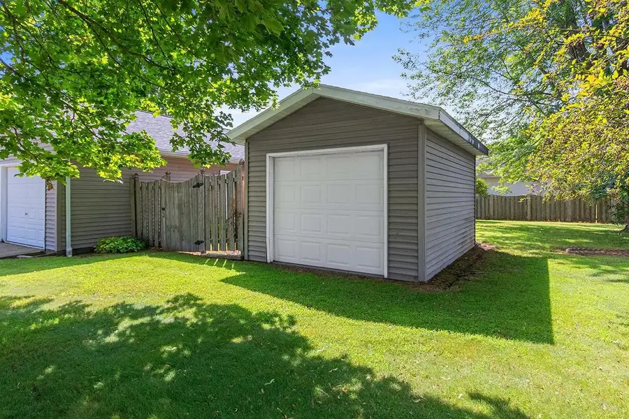 2093 WEEDY STREET, Suamico, WI 54313 - #3
