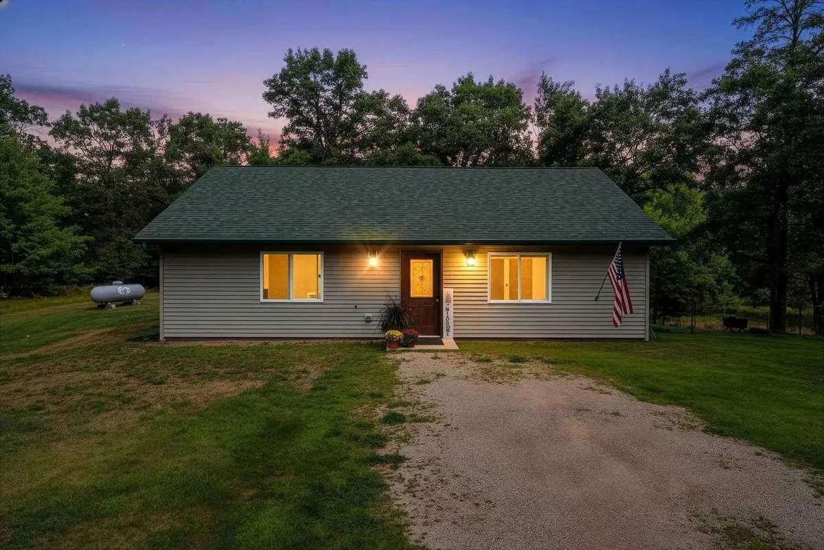 W10048 TERRI LANE, Crivitz, WI 54114 - #1