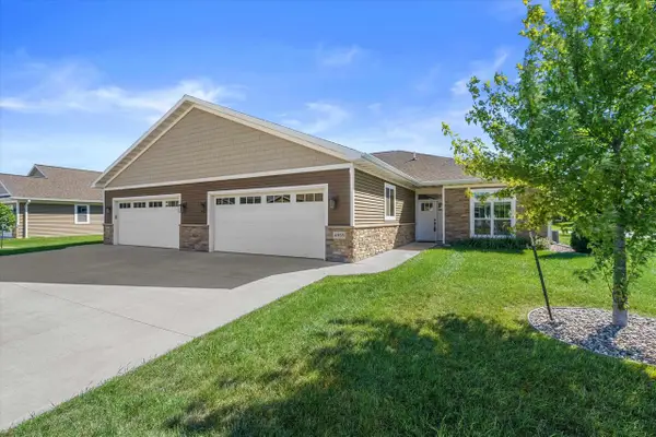 4858 WYLD BERRY WAY, Hobart, WI 54155