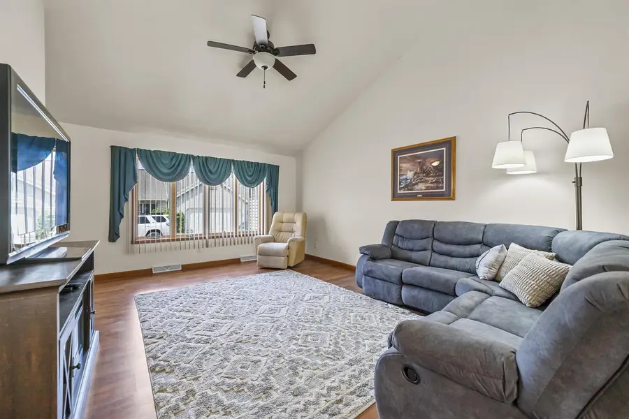188 E PIONEER ROAD, Fond Du Lac, WI 54935 - #3