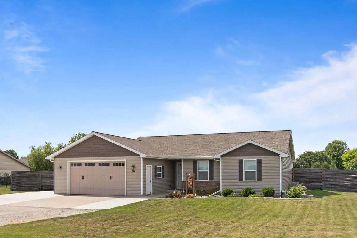 601 DEBRUIN ROAD, Combined Locks, WI 54113 - #1