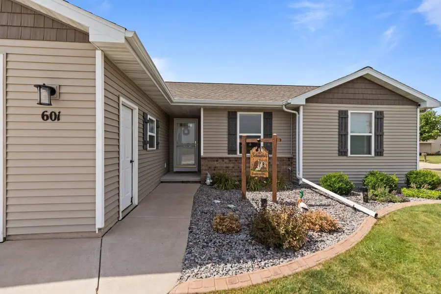 601 DEBRUIN ROAD, Combined Locks, WI 54113 - #2
