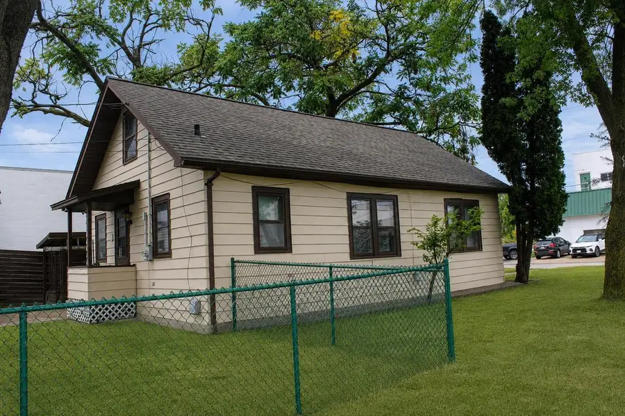 1605 W HASKEL STREET, Appleton, WI 54914 - #2