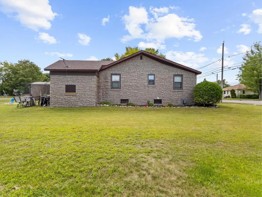 1417 30TH AVENUE, Menominee, MI 49858 - #2