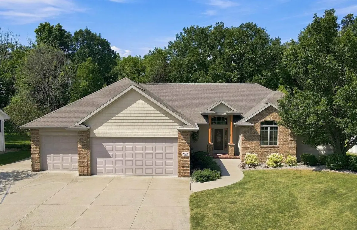 638 MIRANDA STREET, Combined Locks, WI 54113 - #1