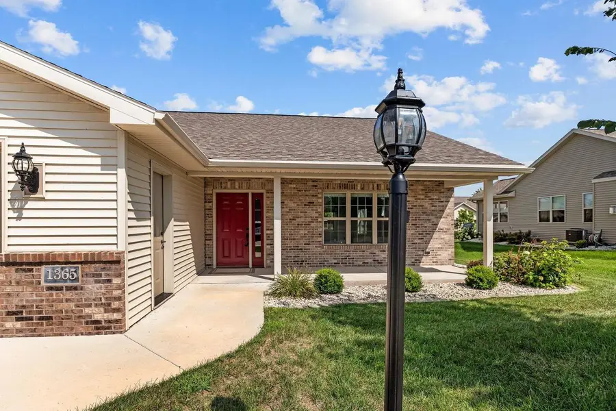 1365 CANDLELIGHT LANE, Fond Du Lac, WI 54937 - #2