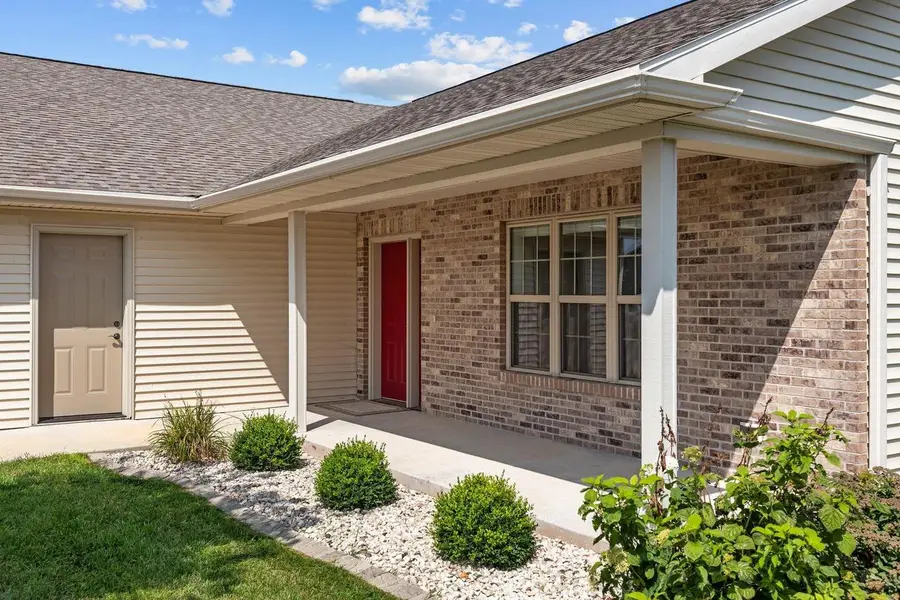 1365 CANDLELIGHT LANE, Fond Du Lac, WI 54937 - #3