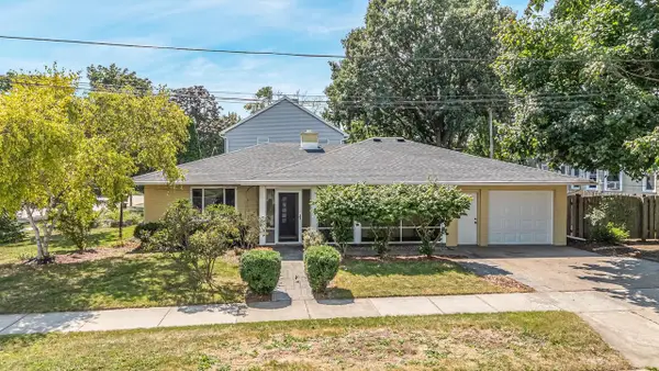 1381 WINNEBAGO AVENUE, Oshkosh, WI 54901