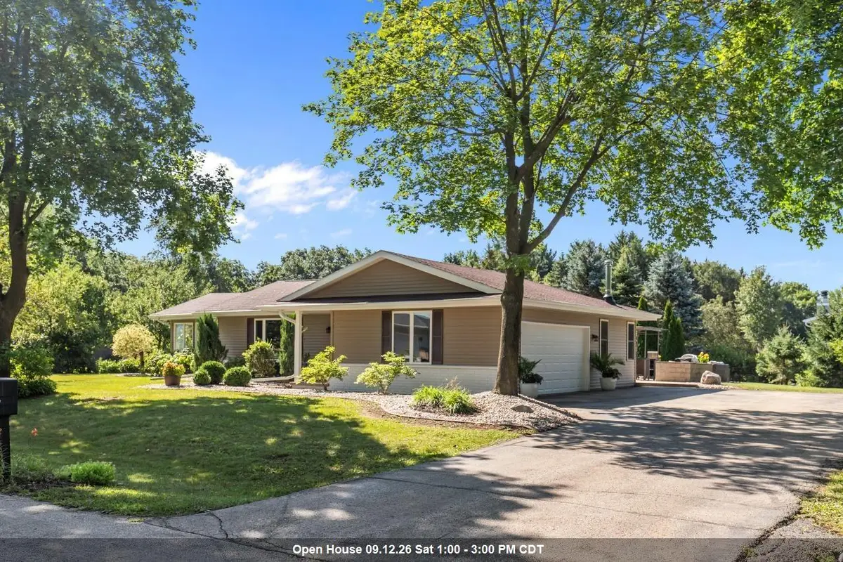 5771 ST IVES ROAD, Oshkosh, WI 54904 - #1