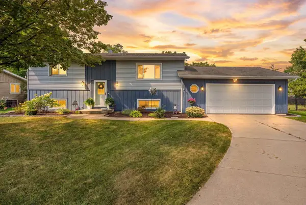 2309 BRANTWOOD DRIVE, Neenah, WI 54956
