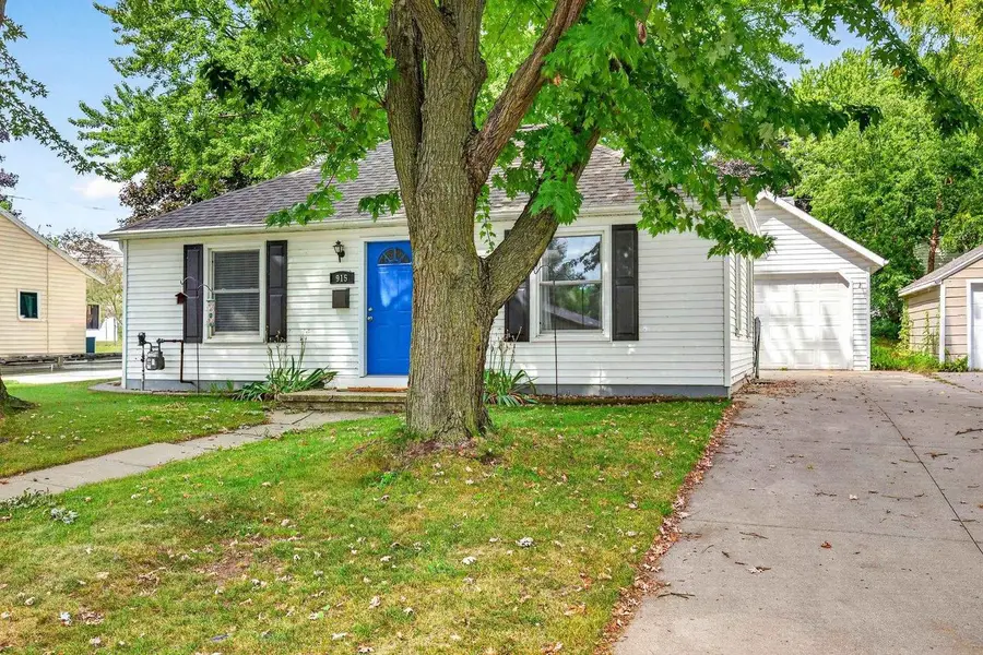 915 TAFT STREET, Kaukauna, WI 54130 - #2