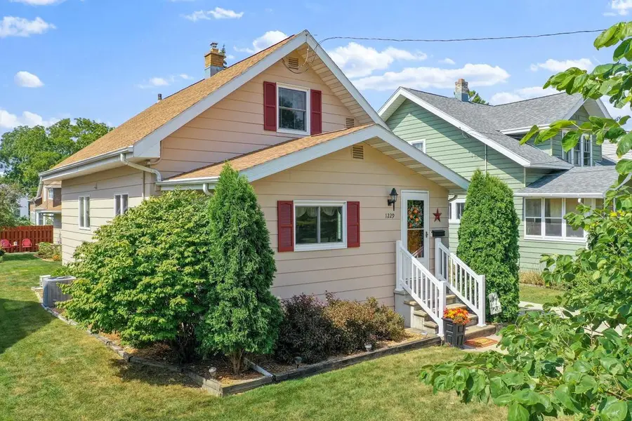 1229 WESTERN STREET, Oshkosh, WI 54901 - #3