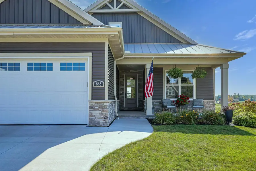 885 CYGNET COURT, Menasha, WI 54952 - #3