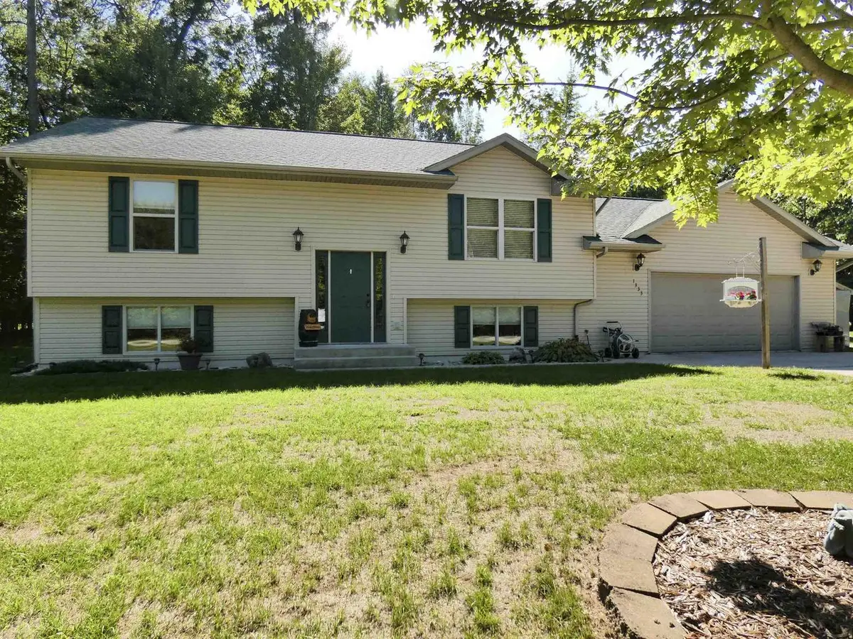 1333 KLOPPMAN STREET, Crivitz, WI 54114 - #1