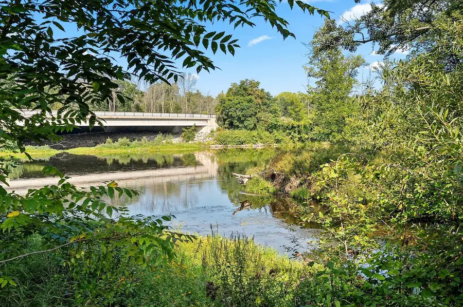 108 ROBIN LANE, Oconto, WI 54153 - #2