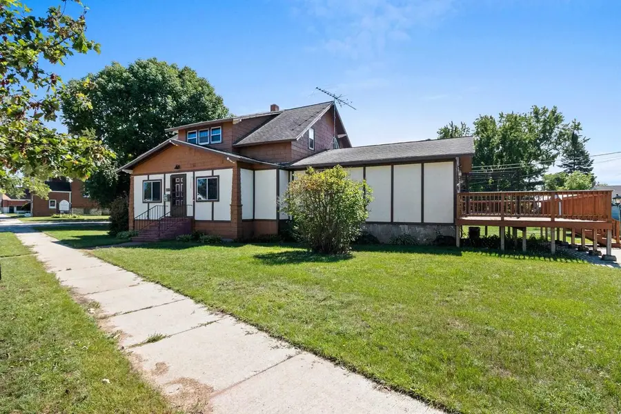1005 ELIZABETH AVENUE, Marinette, WI 54143 - #3