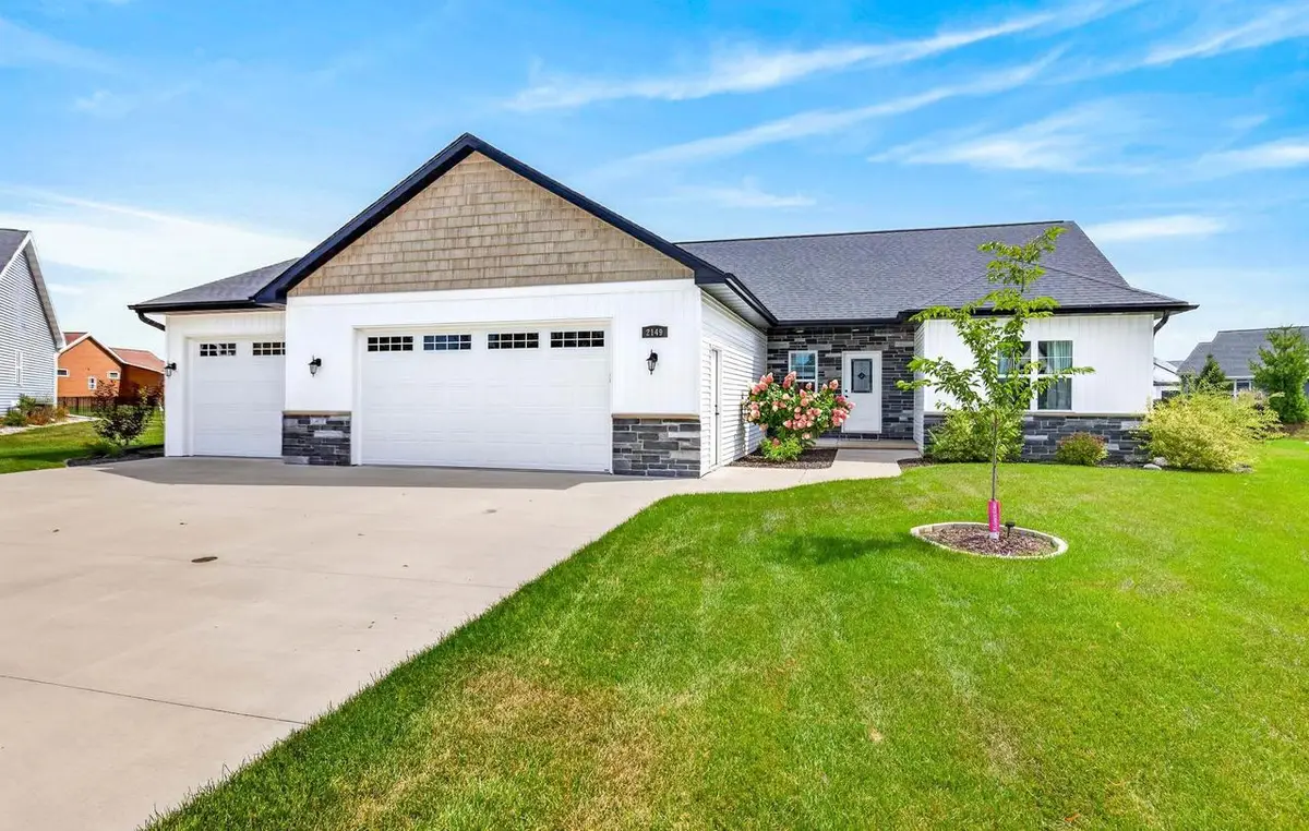 2149 CAROLINE COURT, Neenah, WI 54956 - #1