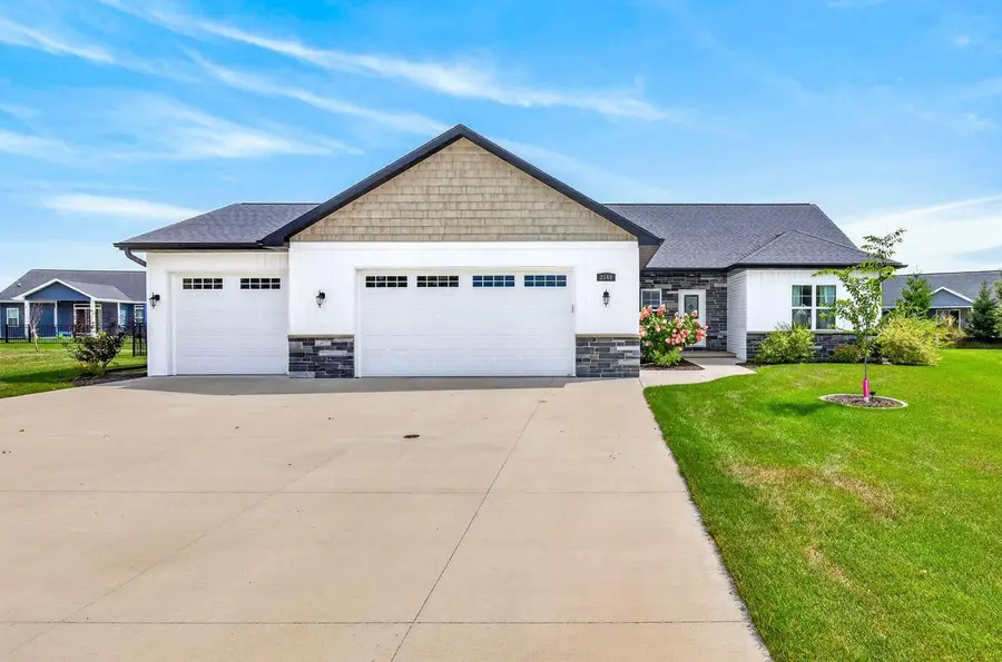 2149 CAROLINE COURT, Neenah, WI 54956 - #2