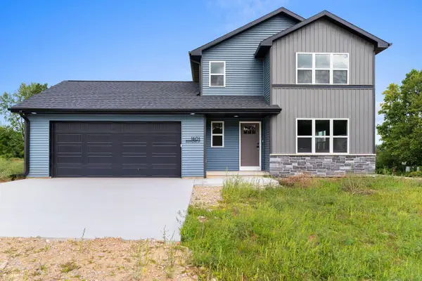 1801 SOUTHLAND LANE, New London, WI 54961