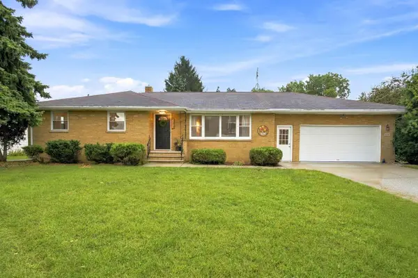 2475 DUCK CREEK PARKWAY, Howard, WI 54303
