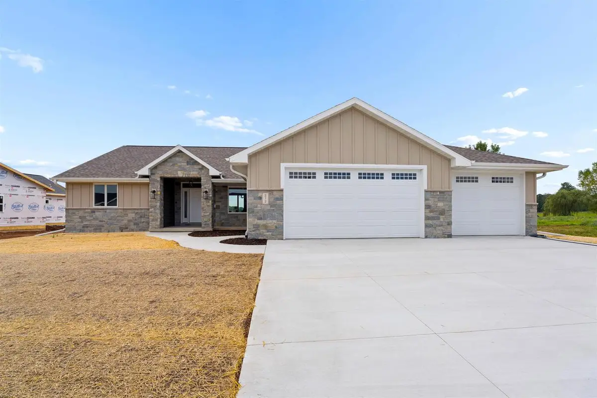 212 KERRIGAN DRIVE, Wrightstown, WI 54180 - #1