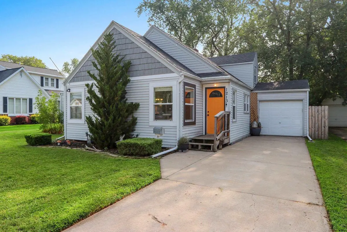 1213 12TH AVENUE, Green Bay, WI 54304 - #1
