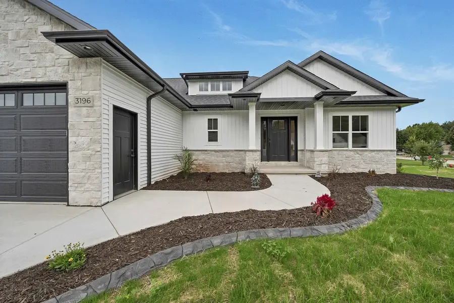 3196 ECLIPSE DRIVE, Bellevue, WI 54311 - #3
