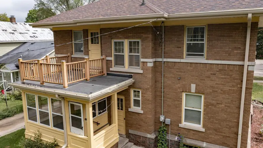 510 JEFFERSON STREET, Waupaca, WI 54981 - #3
