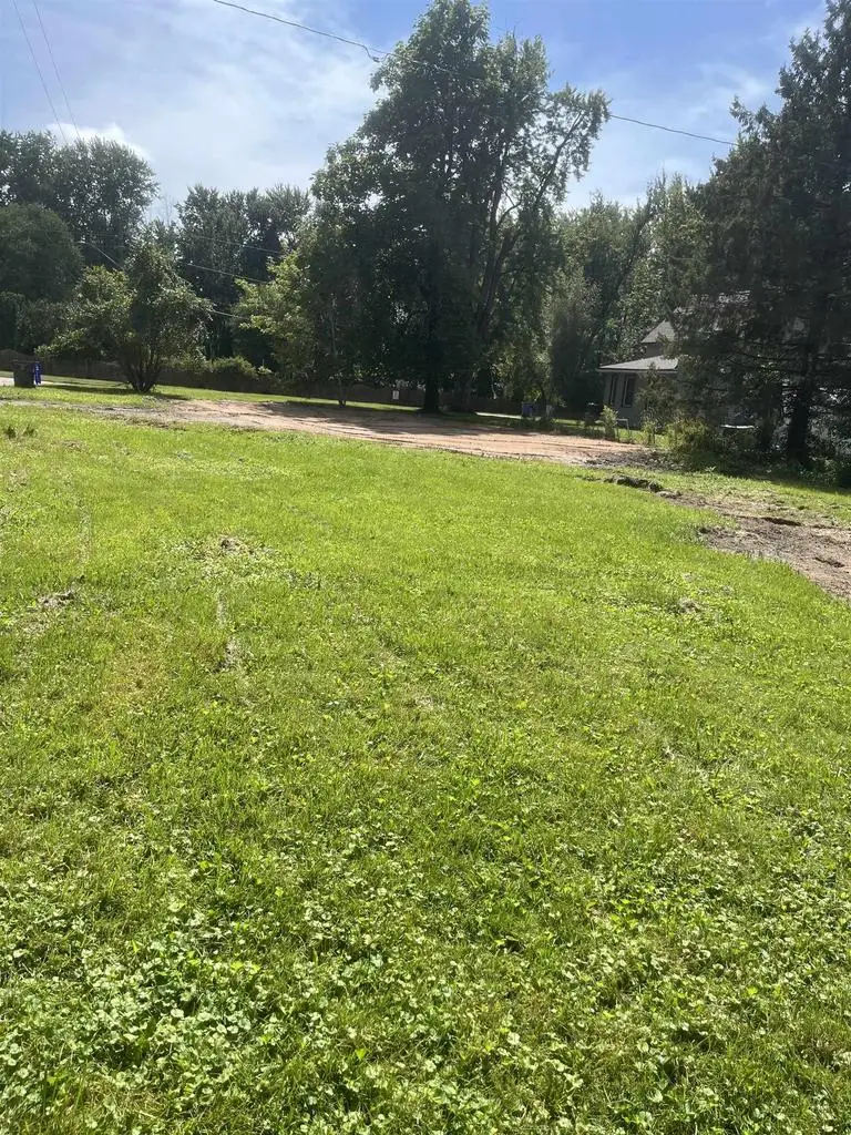 1201 SHIOCTON STREET, New London, WI 54961 - #2