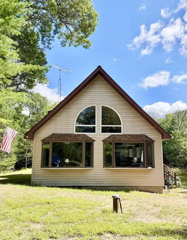 N10280 DEER LAKE ROAD, Crivitz, WI 54114