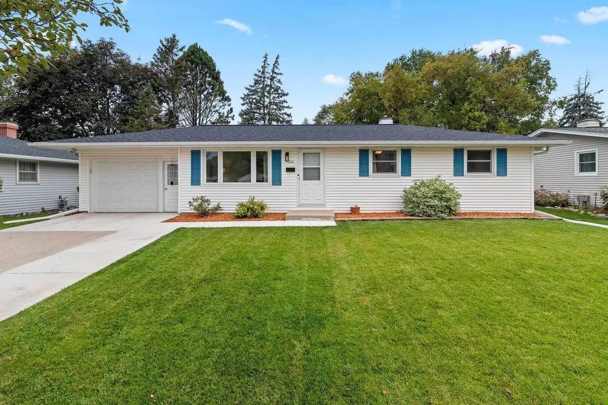 134 MINOR COURT, Green Bay, WI 54303 - #1