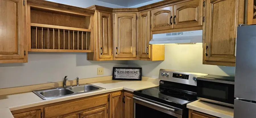 2579 TELLURIDE TRAIL  #J, Green Bay, WI 54313 - #3