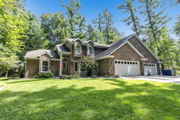 2274 CATHEDRAL FOREST DRIVE, Suamico, WI 54313