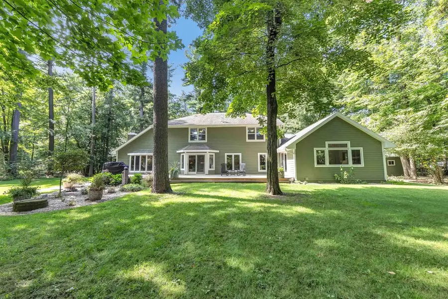 2274 CATHEDRAL FOREST DRIVE, Suamico, WI 54313 - #2
