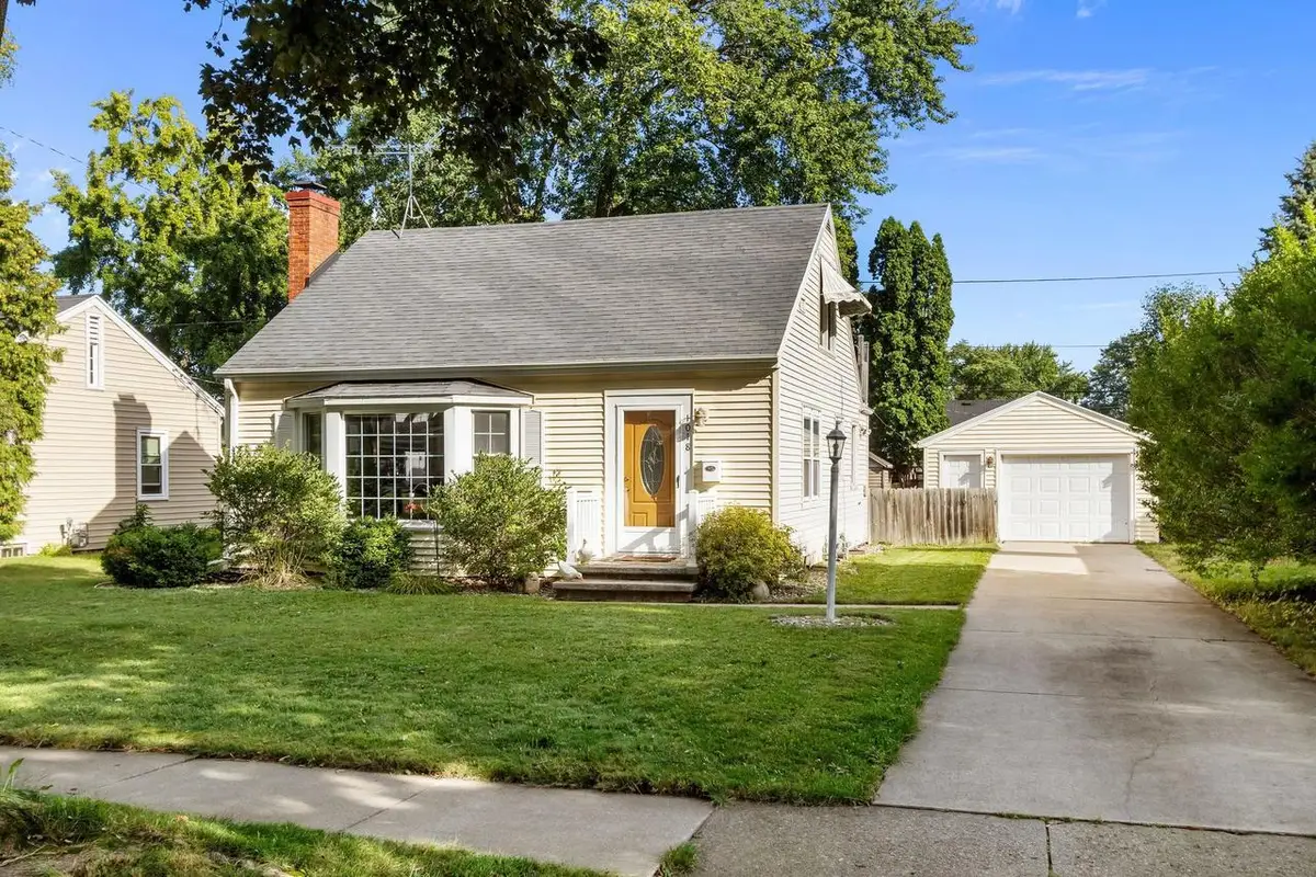 1018 E FRANCES STREET, Appleton, WI 54911 - #1