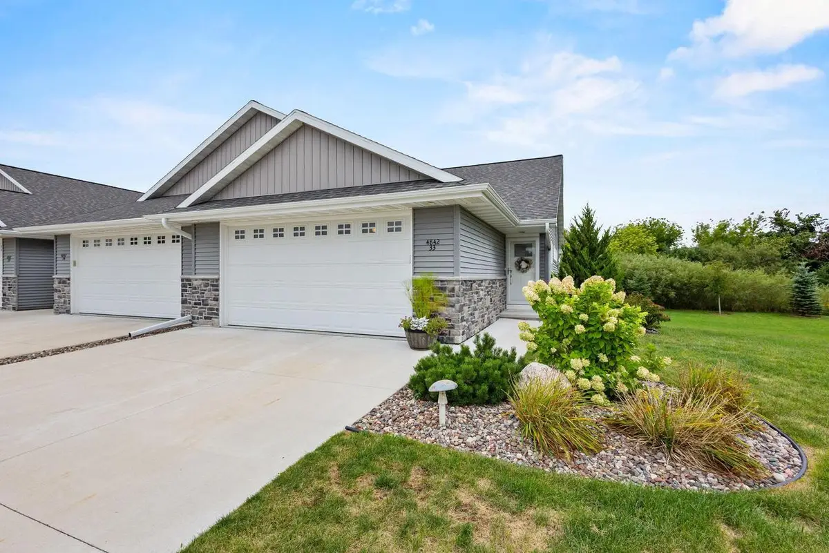 4842 N MARLO WAY  #33, Appleton, WI 54913 - #1