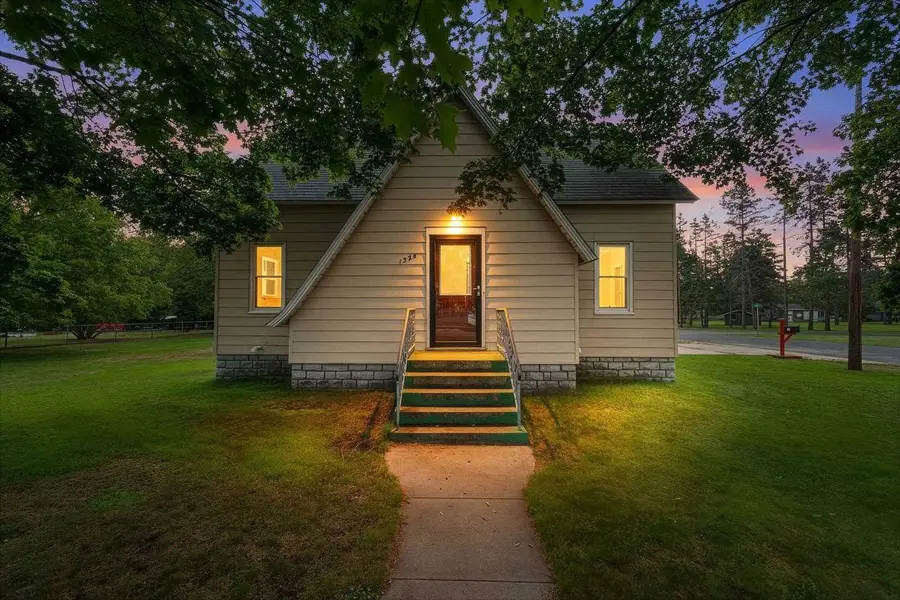 1524 6TH STREET, Marinette, WI 54143 - #2