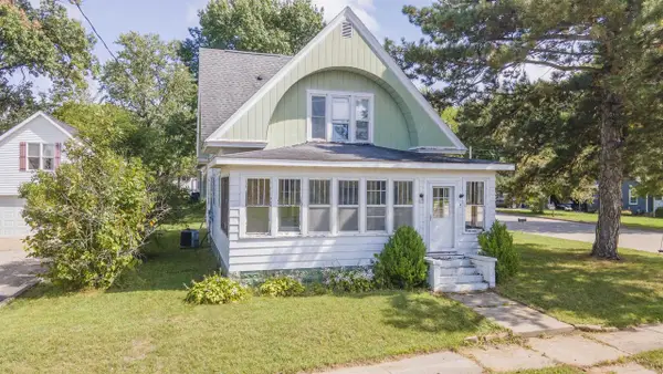 630 MILL STREET, Manawa, WI 54949