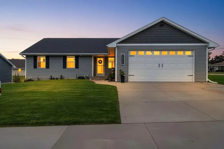 2608 HENDRICKS AVENUE, Kaukauna, WI 54130 - #3