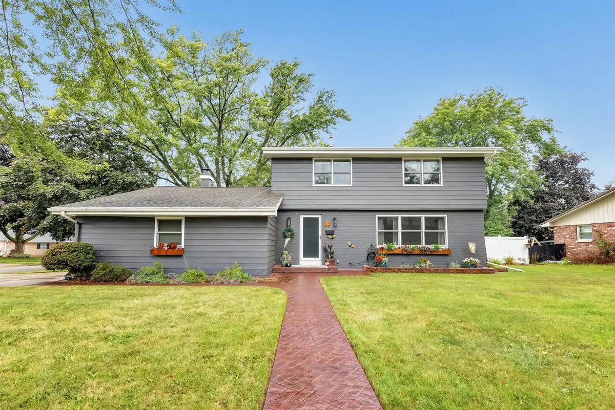 505 WAUBAUNUQUA TRAIL, De Pere, WI 54115 - #1