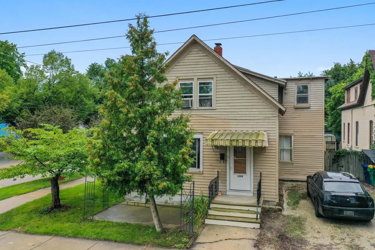1280 E WALNUT STREET, Green Bay, WI 54301 - #1