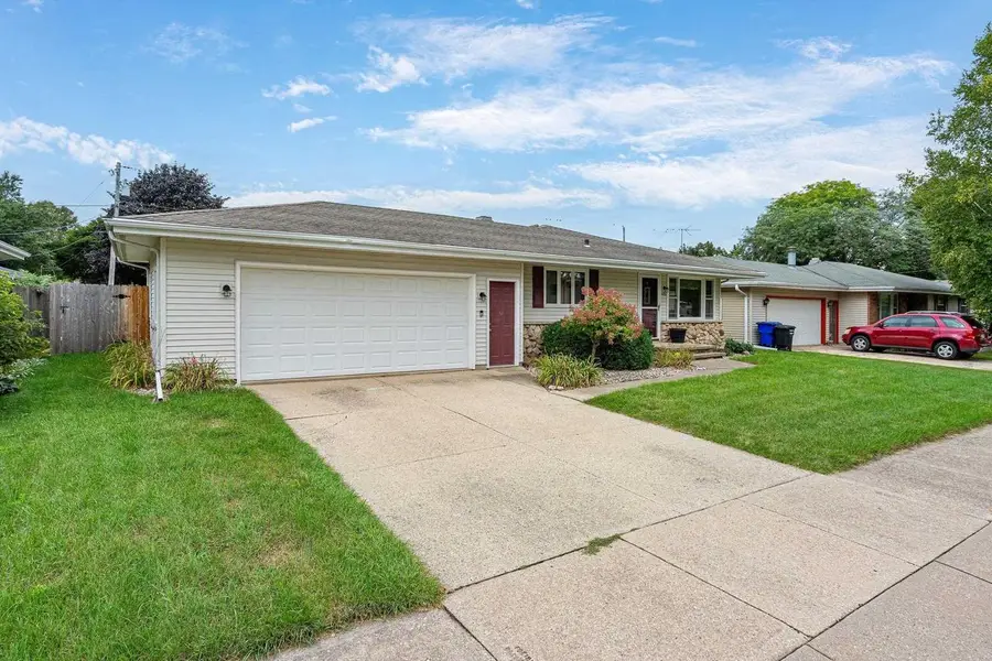 415 S MIDPARK DRIVE, Appleton, WI 54915 - #2