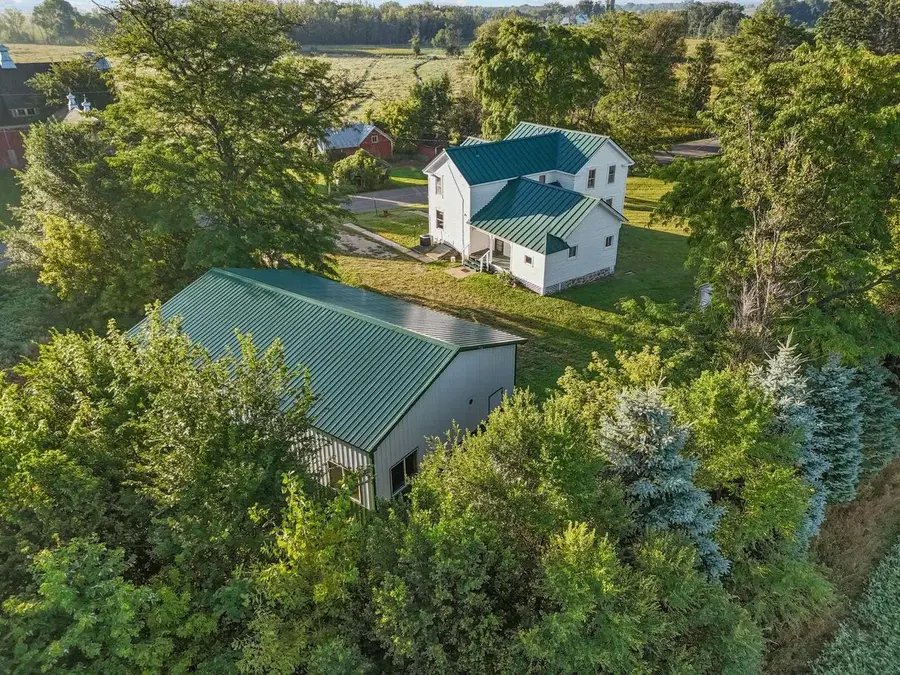 8553 WOLF RIVER ROAD, Fremont, WI 54940 - #2