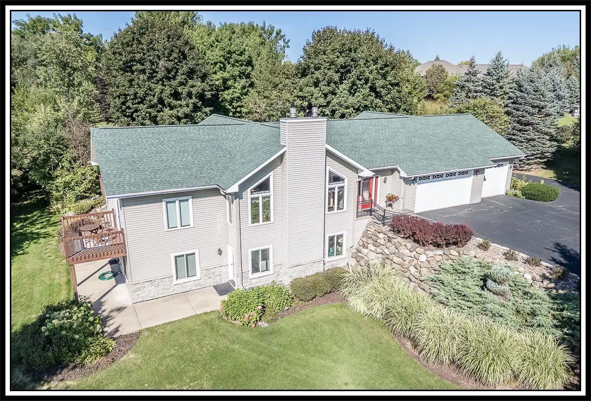 N1145 ROENA LANE, Hortonville, WI 54944 - #1