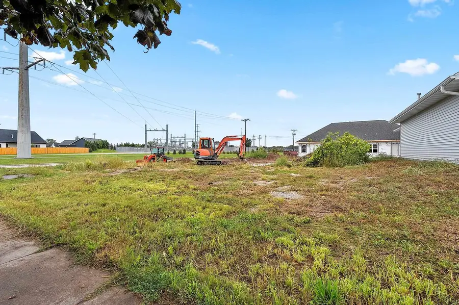 420 W MAES AVENUE, Kimberly, WI 54136 - #3