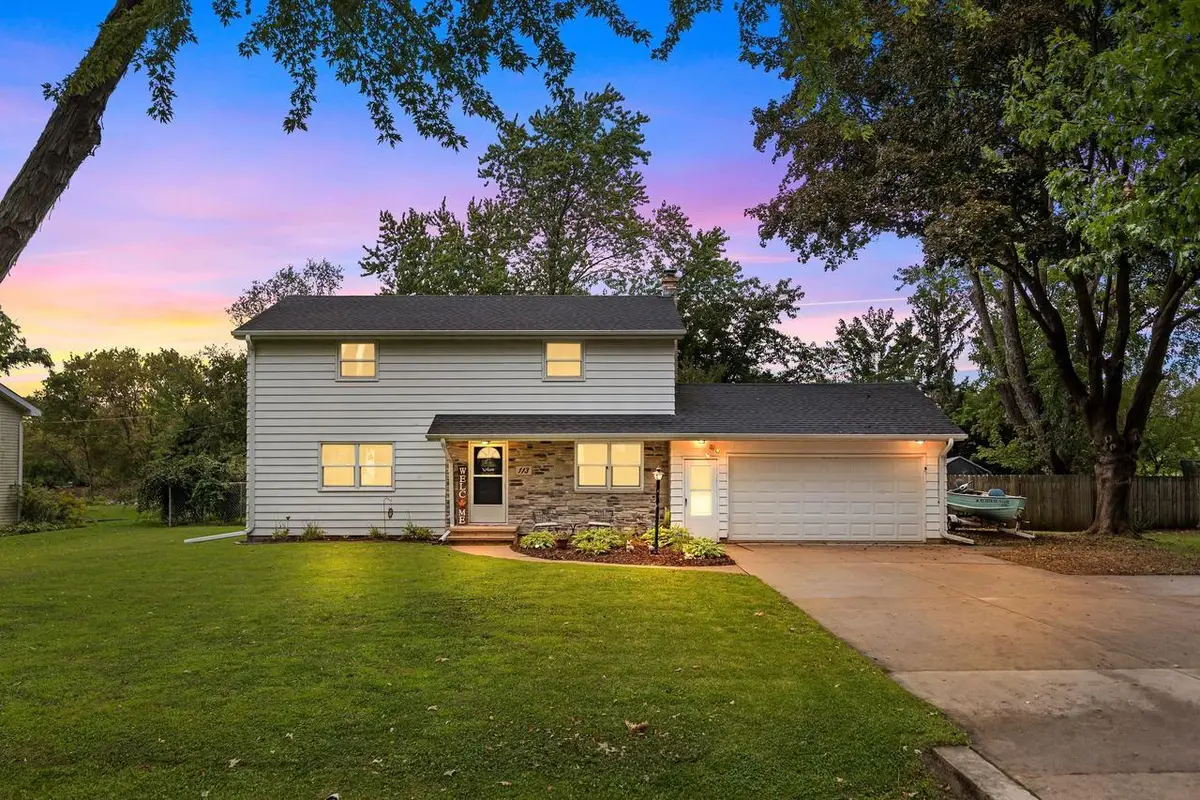 113 CUMINGS LANE, Neenah, WI 54956 - #1
