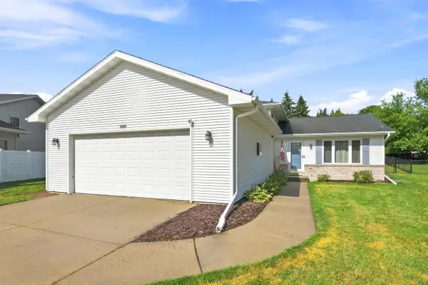 3885 COBBLESTONE COURT, Oshkosh, WI 54901