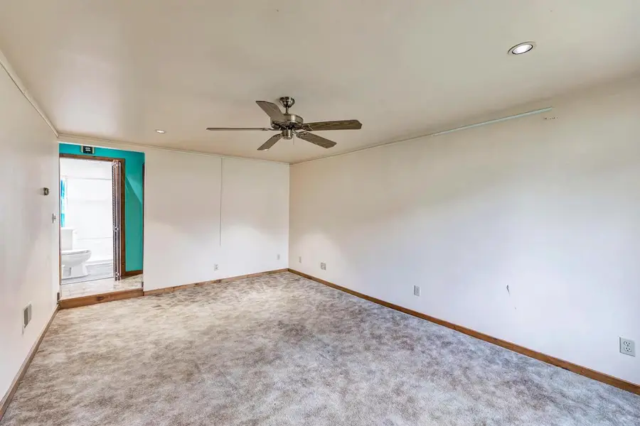 124 W CECIL STREET, Neenah, WI 54956 - #2
